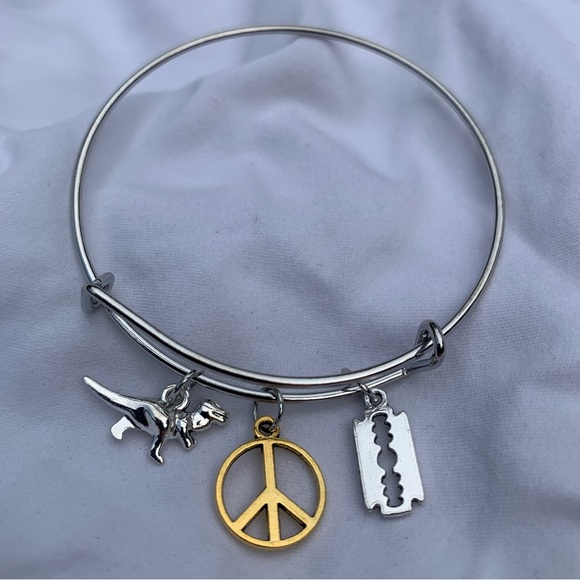 Brand New! Handmade! Adjustable Charm Bangle Bracelet! - Picture 3 of 6